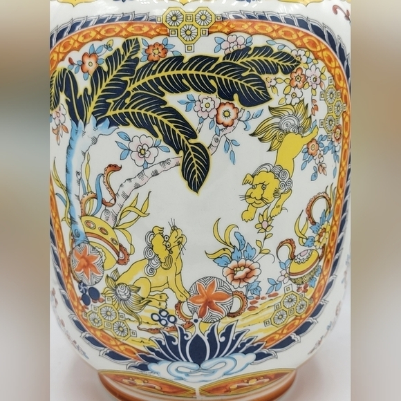 Vintage Beken Chinese Mythical Fu Dog Large Glass Vase - Picture 16 of 16